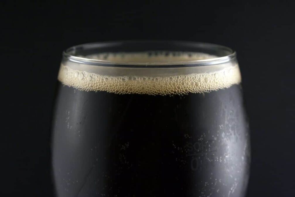 είναι δυνατόν να πιείτε μαύρη μπύρα με ψωρίαση